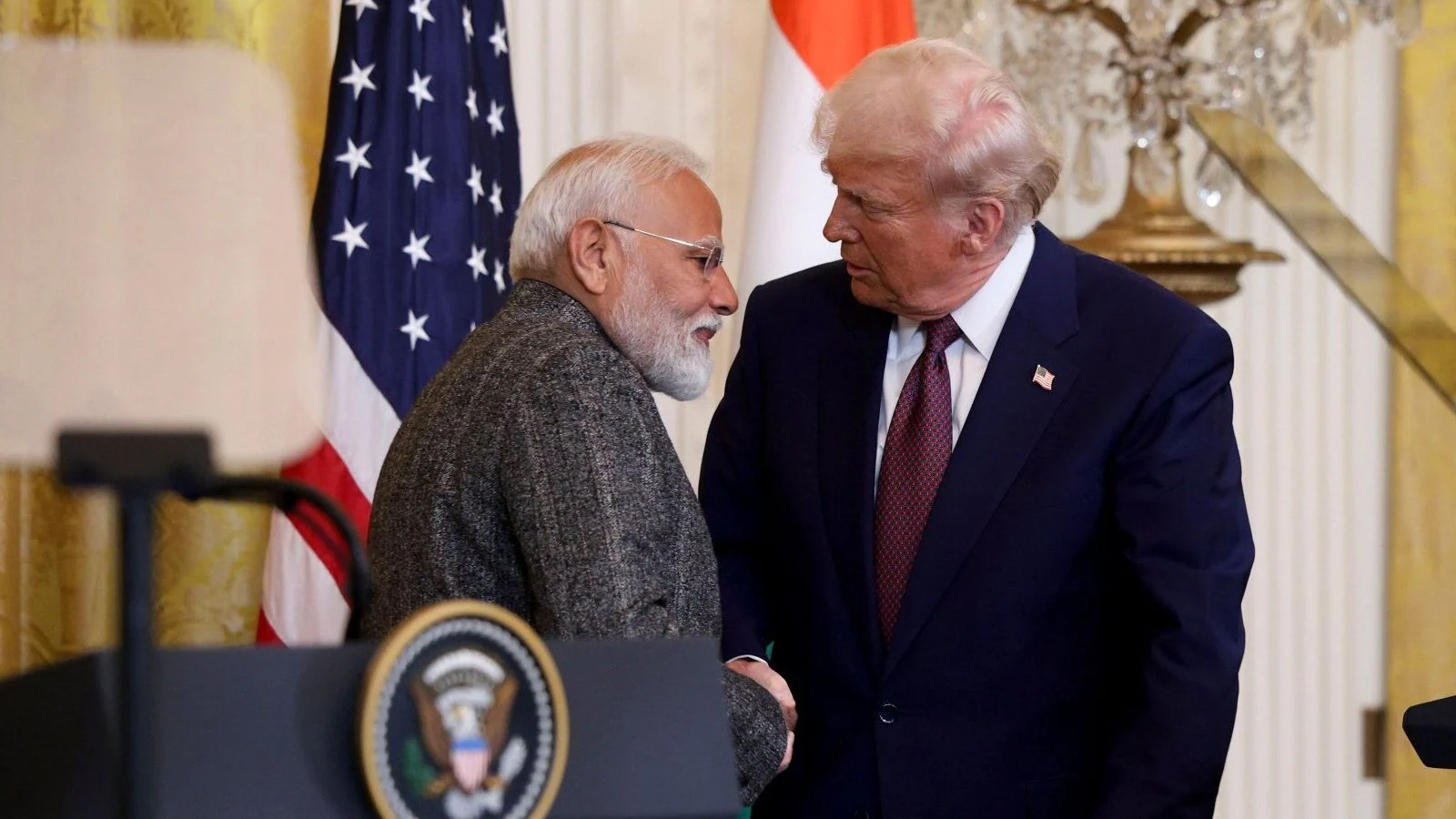शशि थरूर ने पीएम मोदी की तारीफ की: ट्रंप की टिप्पणी पर आई तीखी प्रतिक्रियाएं